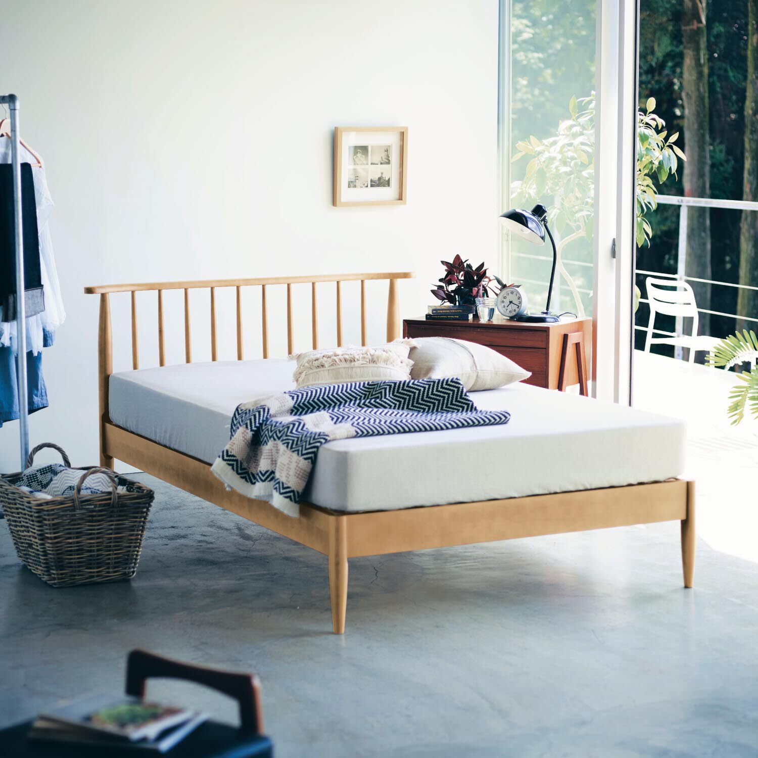 Export to Japan Windsor bed 1 5 1 8m double bed solid wood bed Japanese-style simple Nordic F4 star ins environmental protection