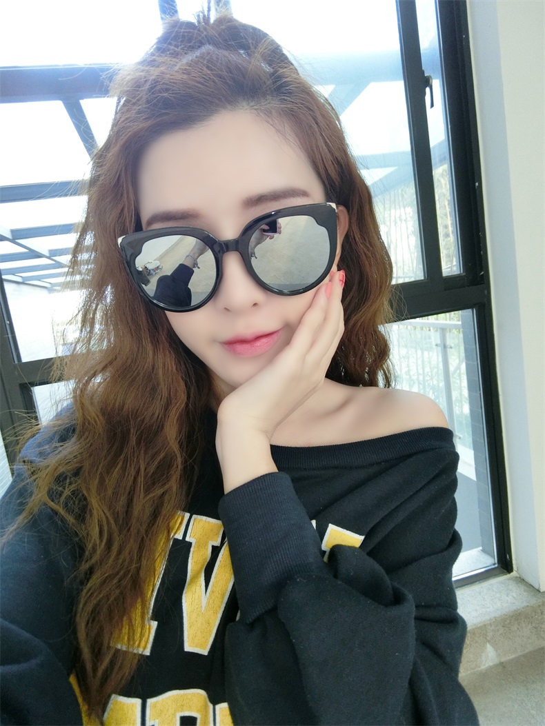 Kính mát vòng ladies retro mô hình ngôi sao 2018 new sunglasses triều nữ cá tính thanh lịch khuôn mặt tròn Hàn Quốc phiên bản của mạng đỏ
