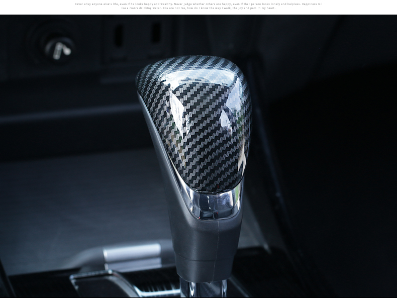 Dongfeng Honda Jade thiết bị che đầu bằng sợi carbon sửa đổi mô hình đặc biệt 2018 phụ kiện trang trí nội thất phụ kiện xe hơi - Ô tô nội thất Accesseries nệm xe hơi 4 chỗ