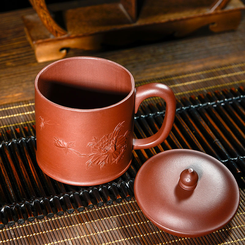 Statute of mud TaoGe yixing purple sand cup tea cups with cover by hand make tea cup peony office keller cup for cup