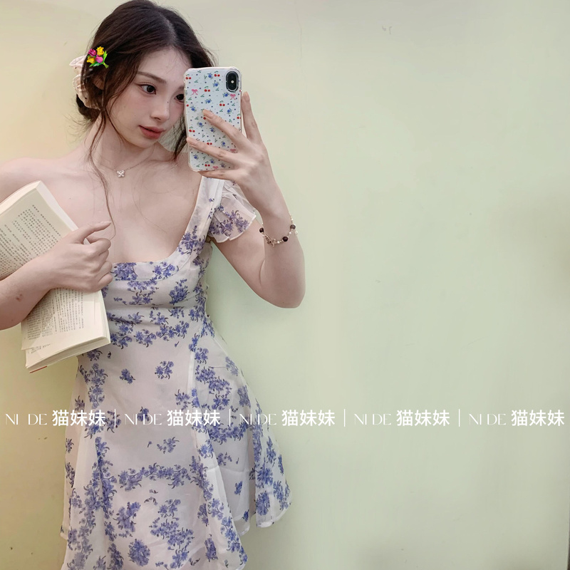 In Stock! Reversible Blue and White Porcelain Print Small Flutter Sleeve Dress, Waist-Cinching Slimming Floral Dress for Women, Summer In Stock! Reversible Blue and White Porcelain Print Small Flutter Sleeve Dress, Waist-Cinching Slimming Floral Dress for Women, Summer