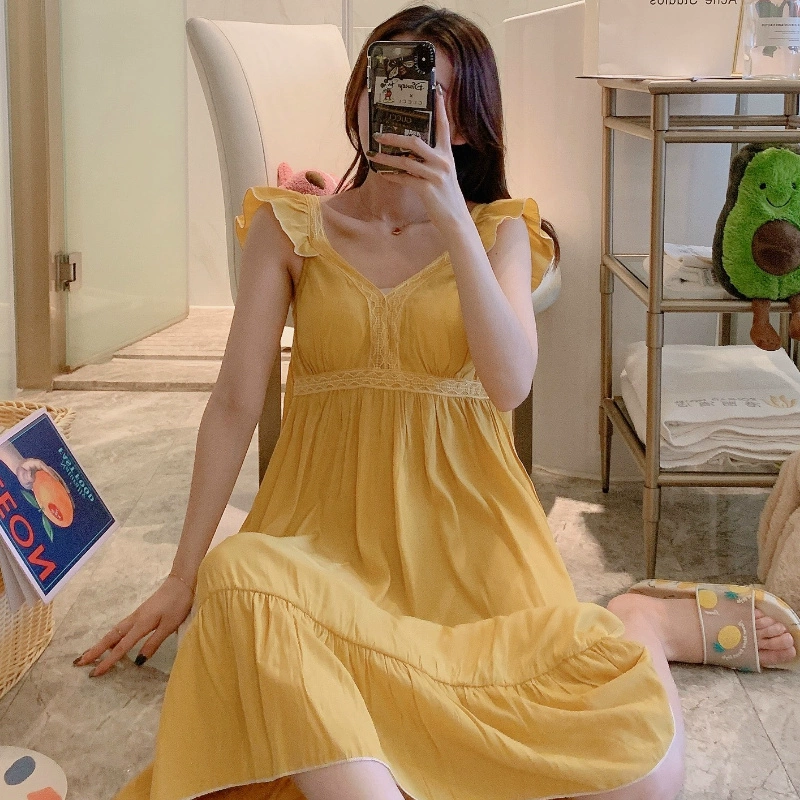 Đồ ngủ có đệm ngực dây treo phụ nữ đồ ngủ cotton mùa hè phụ nữ dễ thương voan vàng phần dài qua đầu gối gợi cảm phục vụ tại nhà - Đêm đầm
