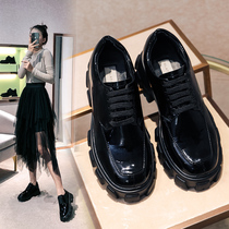 Black leather muffin thick bottom small leather shoes female Liu Wen same model 2021 New English style patent leather soft bottom high shoes