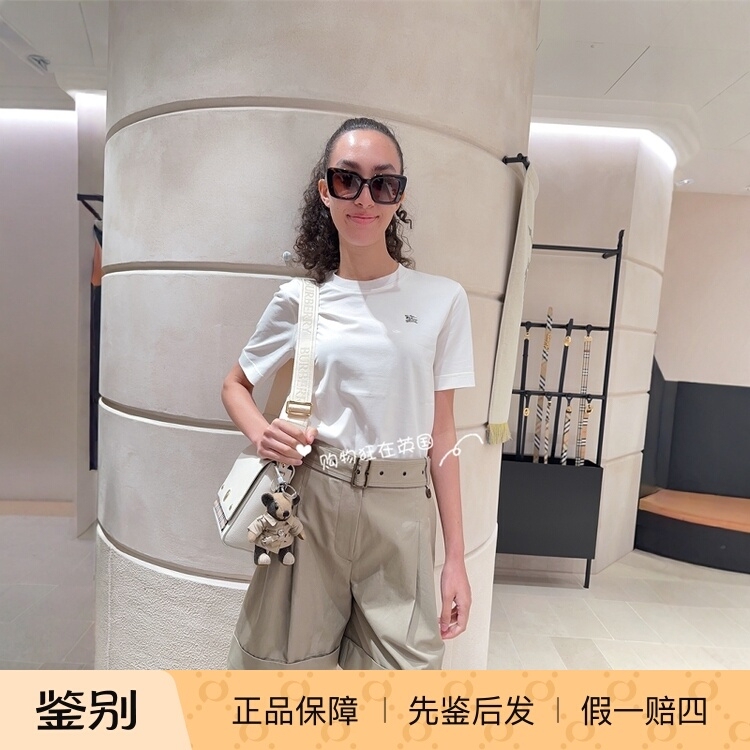 Vip Benefits Burberry 26 New Style Women's War Horse Rhinestone Short-Sleeved T-Shirt Top 81272301 Vip Benefits Burberry 26 New Style Women's War Horse Rhinestone Short-Sleeved T-Shirt Top 81272301