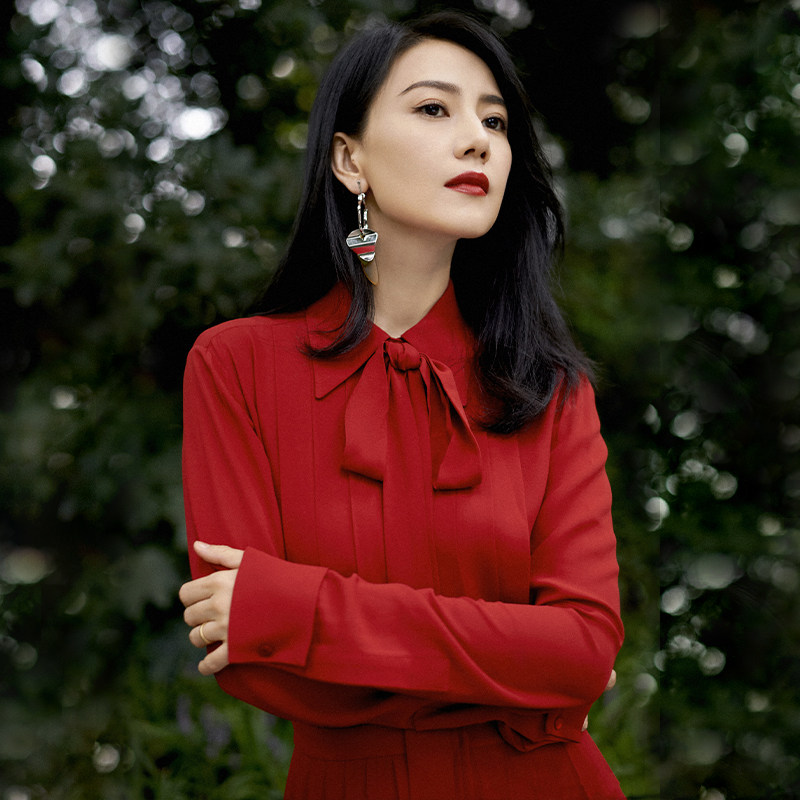 High round star with red high - end 2022 new spring - fall long sleeve - fitted butterfly - knife dress woman