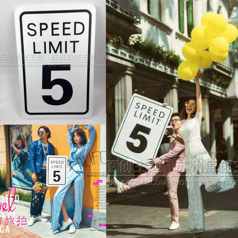 New black letter photography hand holding board travel wedding location street Korean creative DIY photography props