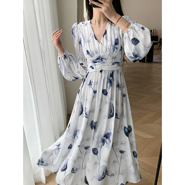 Guoge customized floral dress female 2023 spring new French tea break waist slimming chiffon V-neck dress