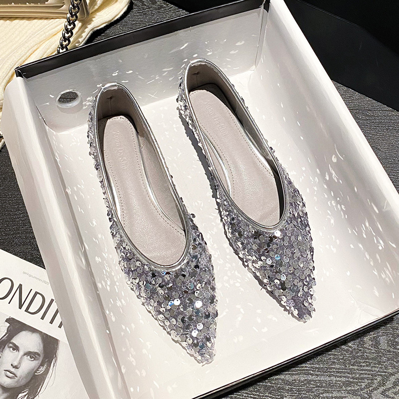 French-Style Pointed-Toe Flat Silver Early Spring Beautiful Women's Shoes 2026 New Evening Shoes Large Size Women's Shoes 41-43