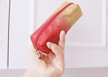 MAC Fashion Nets Red Ims Bright Sheet Makeup Bag Portable Lipstick Red Packet Brushed Package Jewellery Bag box containing bag