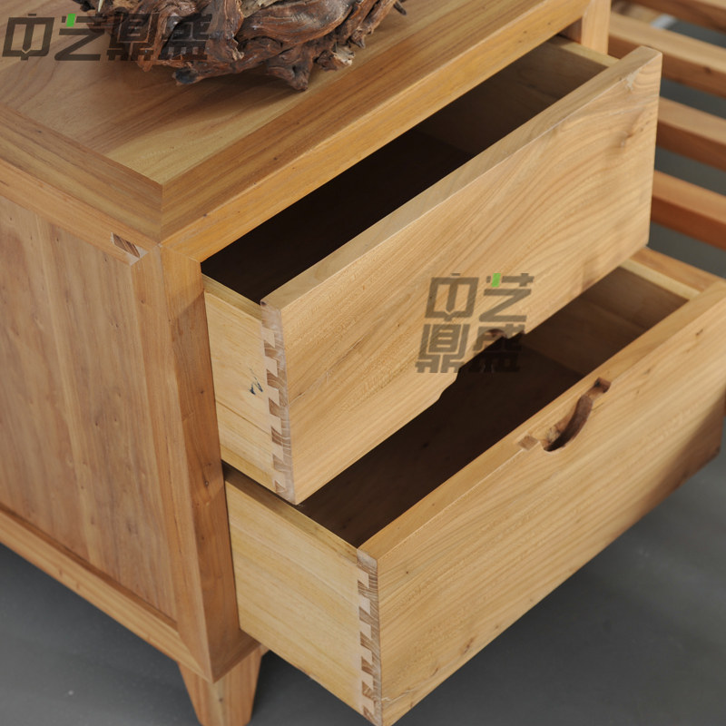 ���ն�ʢ����ľ��Լ��ͷ��