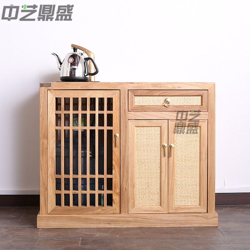 ���ն�ʢ����ľ��ˮ��ͱ߹�