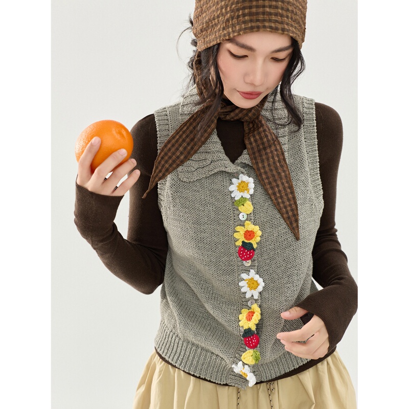 Handmade Gray Daisy Knit Vest for Women, Unique Design, Sleeveless Cardigan Top Handmade Gray Daisy Knit Vest for Women, Unique Design, Sleeveless Cardigan Top