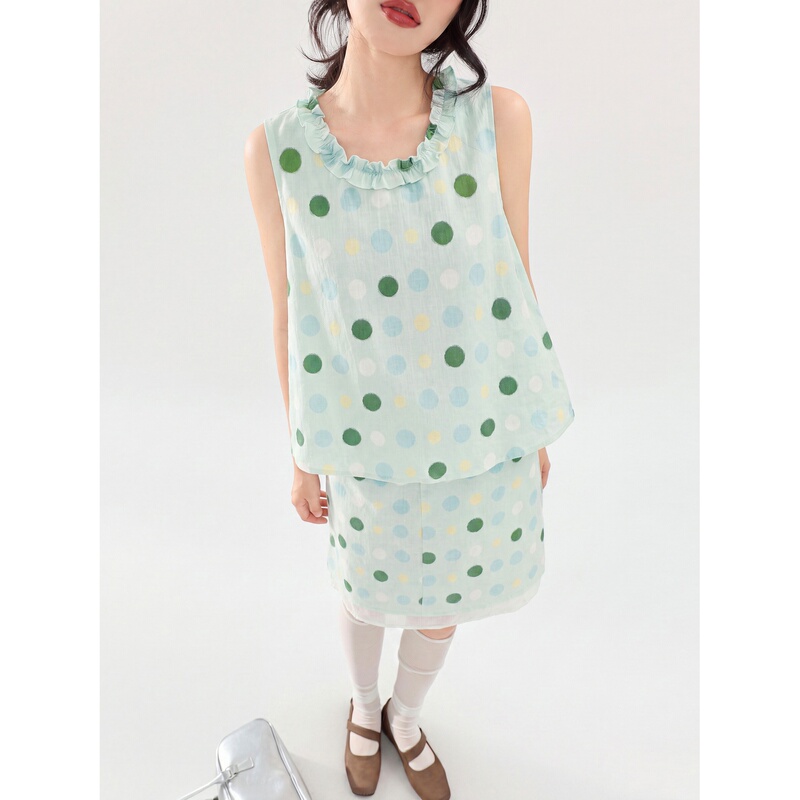 Dopamine Green Polka Dot Tank Top for Women with Ruffled Edges, Sleeveless Top and Patchwork Skirt Two-Piece Set Dopamine Green Polka Dot Tank Top for Women with Ruffled Edges, Sleeveless Top and Patchwork Skirt Two-Piece Set