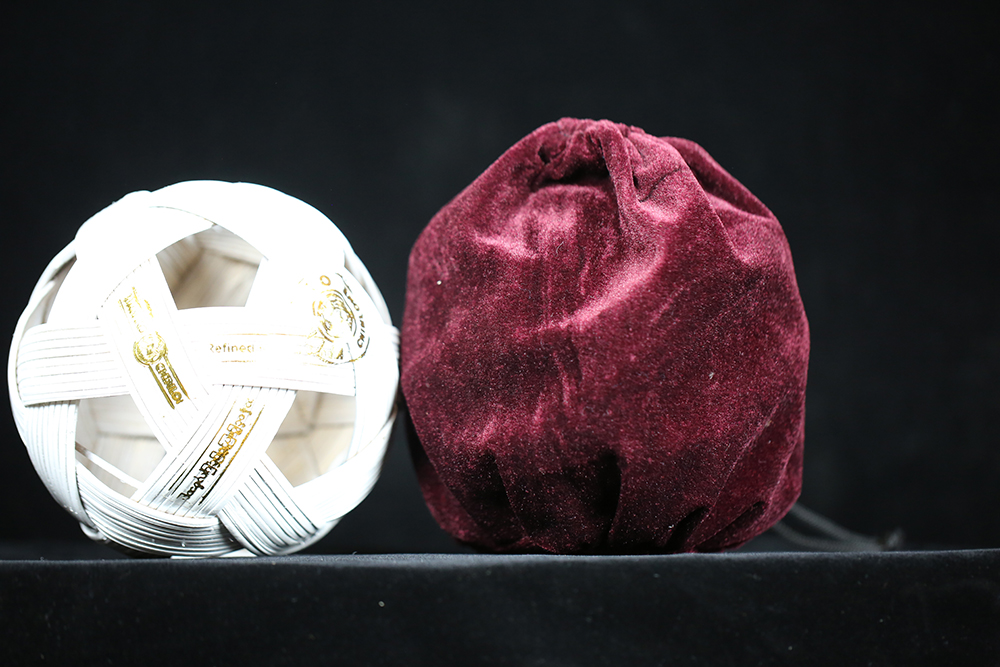 Fujiko Toko Hot Sell 8cm manually knitting the ancient clay bow ball of the ancient vine of Myanmar vine