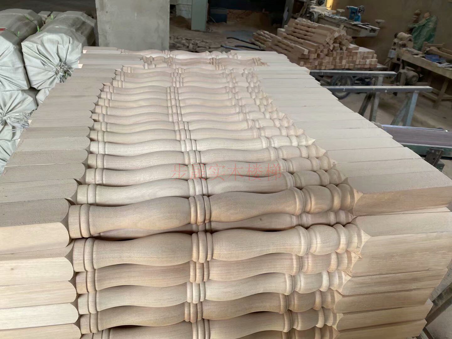 Not imported red miscellaneous wood small column large column wow blank 2 # solid wood stair railing log dewetting material without deformation