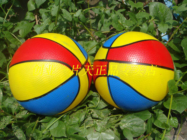 Color thickening basketball children's rubber toy ball Kindergarten soccer do inflatable elastic tricolor ball