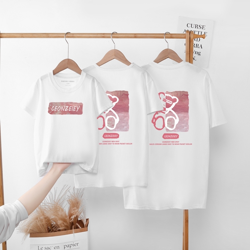 Korean parent-child outfit a family of three and four 2021 new trendy mother-daughter mother-child summer net red short-sleeved Western style T-shirt