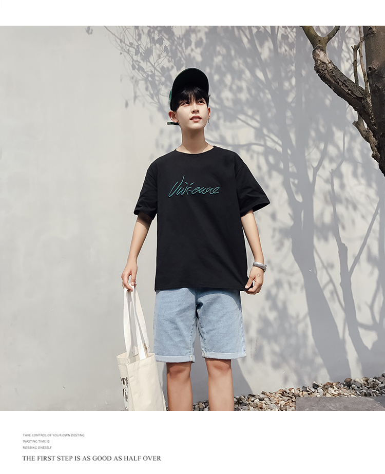 2018 mùa hè vài thêu T-Shirt nam ngắn tay lỏng sinh viên Hàn Quốc hoang dã giản dị áo sơ mi vòng cổ áo sơ mi