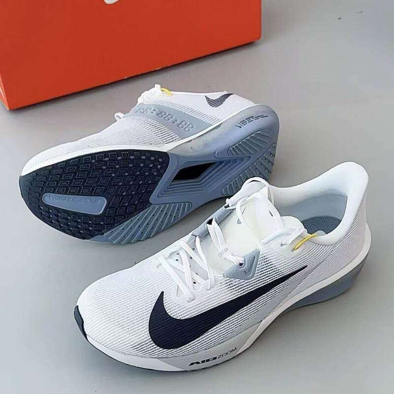 Authentic Nike Rival Fly 4 Non-Slip, Wear-Resistant, Comfortable Low-Top, Round-Toe, Thick-Soled Running Shoes
