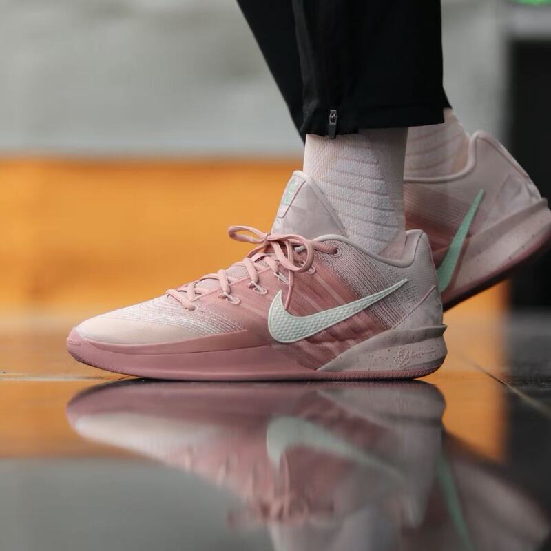 Nike Sabrina Anti-Twist, Anti-Slip, Wear-Resistant, Lightweight Basketball Shoes