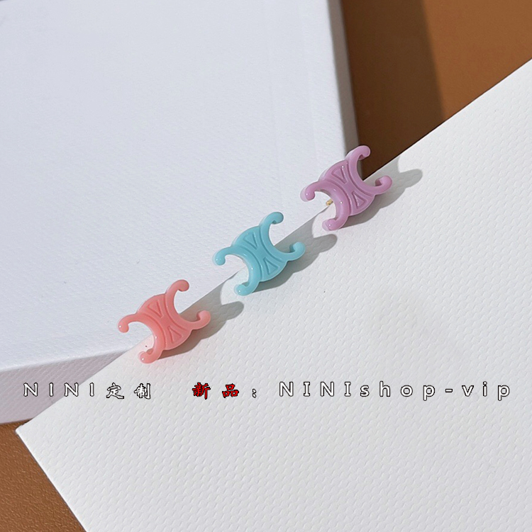 Niche French retro elegant macarons resin small earrings earrings earrings