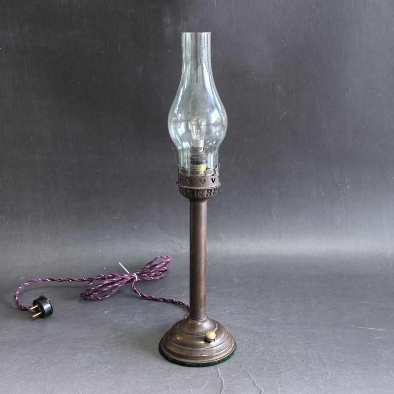 Republic of China Era Japanese-Style Brass Vintage Oil Lamp Modified into a Table Lamp with Antique Nostalgic Glass Shade and Retro Dimmable Lighting