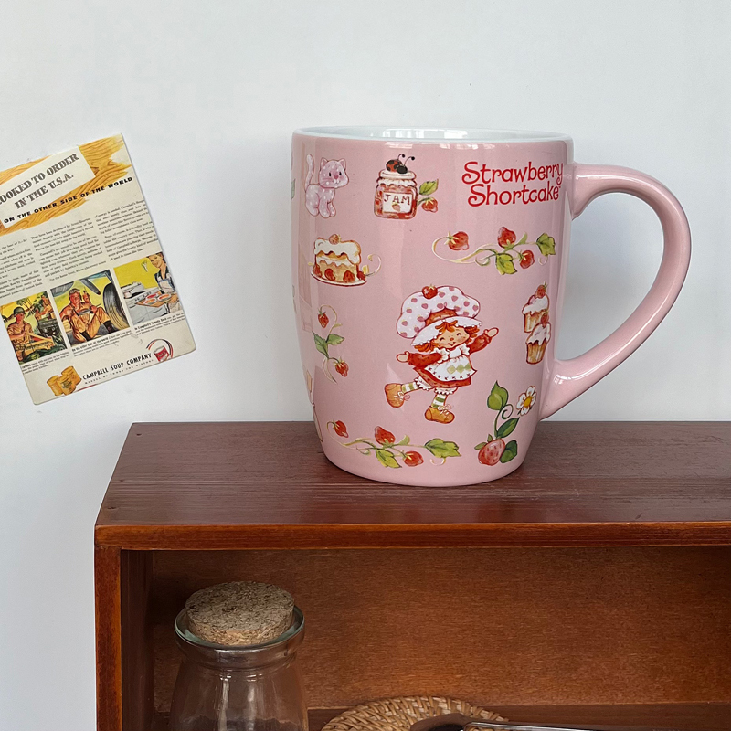 Strawberry Shortcake Doll Cute Cartoon Ceramic Water Cup Coffee Cup Gift Cup Strawberry Girl Mug Strawberry Shortcake Doll Cute Cartoon Ceramic Water Cup Coffee Cup Gift Cup Strawberry Girl Mug