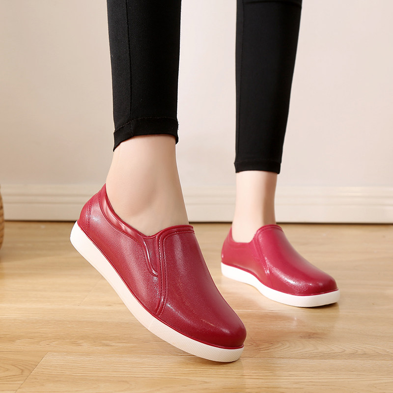 Fashion Light Mouth Rain Shoes Women Non-slip Low Helps Thick Base Rain Boots Waterproof Shoes Kitchen Abrasion Resistant Working Rubber Shoes Korean Version Water Boots
