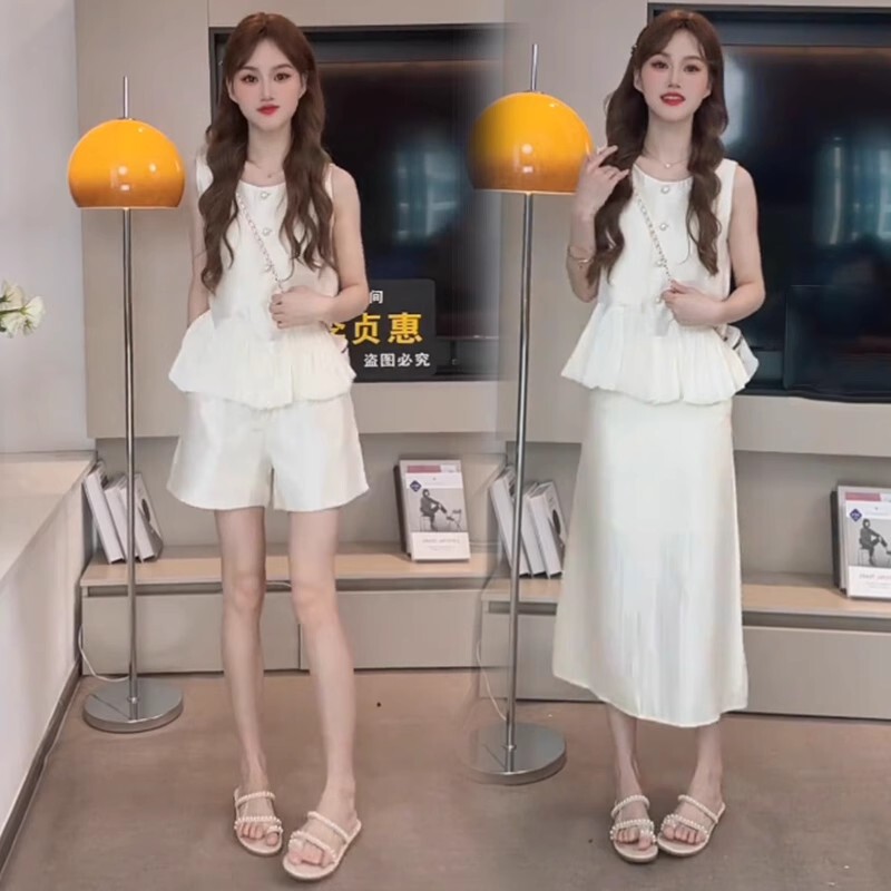 Fashionable and Elegant Women's Suit 2025 Summer New Style Small Chanel-Style Sleeveless Vest High-Waisted Skirt Two-Piece Set Fashionable and Elegant Women's Suit 2025 Summer New Style Small Chanel-Style Sleeveless Vest High-Waisted Skirt Two-Piece Set
