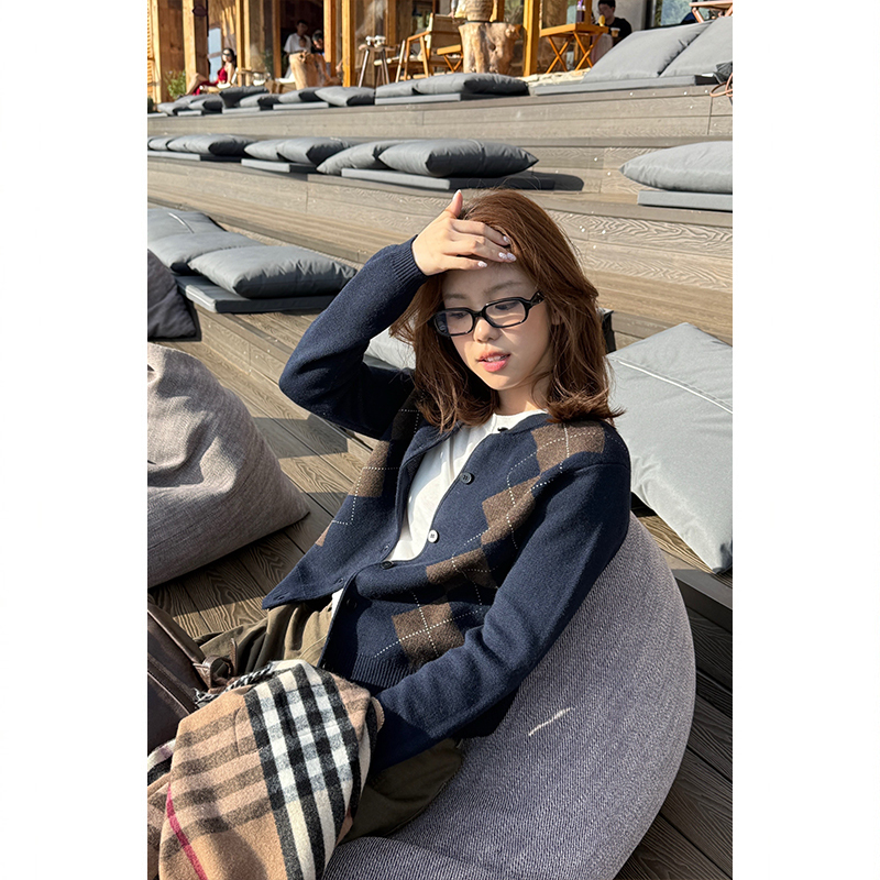 Tuuuh Picture Book Style Argyle Knit Sweater Round Neck Cardigan for Women, Autumn Korean Style Slimming Color-Block Early Autumn Jacket