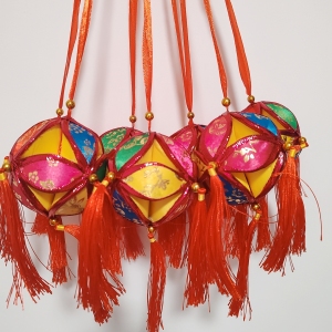 Guangxi's March Zhuang Ethnic Embroidered Ball, a Unique Handmade Ethnic Craft, Purely Hand-Embroidered Dance Prop for T