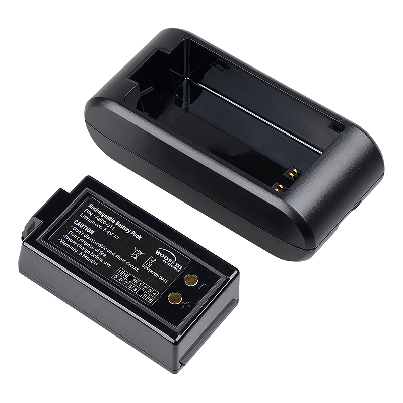The WOOSIM WSP-I450 battery holder is charged with a