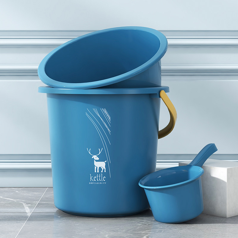 Large bucket household large capacity storage with student dormitory bath hand with plastic bucket cover thicker wash bucket