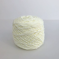 Теплые белые 8 прядей 200 граммов