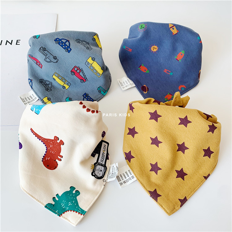 ins Korean version of the newborn baby saliva towel large boys and girls bib baby autumn and winter pure cotton saliva pocket triangular towel