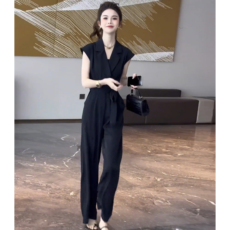 黑色高端精致连衣裤:👑2025新款西装领收腰连身衣裤,穿出高级感! -连体衣-淘宝好物网