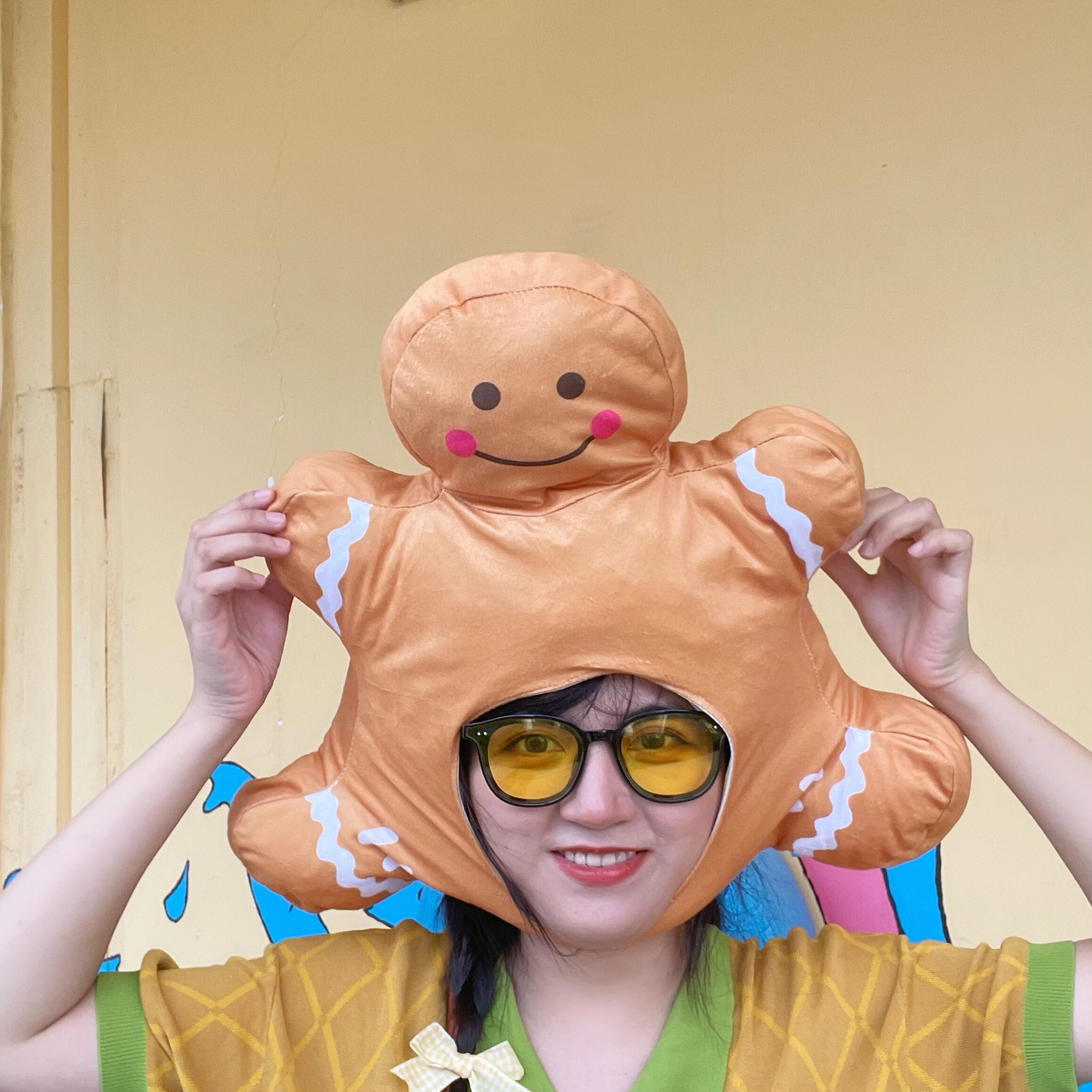 Cute and funny creative gingerbread headset hat cartoon Christmas dress festival gift photo show props