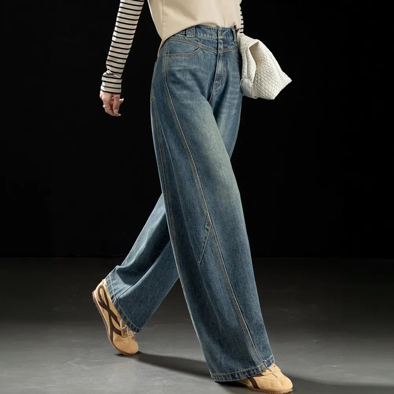 Korean-Style Retro Patchwork Scimitar Jeans, New Spring and Autumn High-Waisted Loose Casual Slimming Fashion Versatile Wide-Leg Pants Korean-Style Retro Patchwork Scimitar Jeans, New Spring and Autumn High-Waisted Loose Casual Slimming Fashion Versatile Wide-Leg Pants