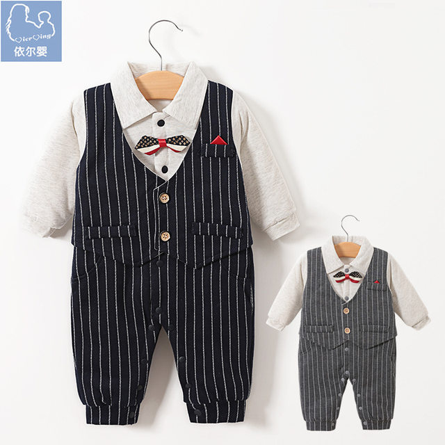 Super cute baby late autumn clothing male baby centenary feast clothes autumn and winter style hundred days winter plus cotton foreign style trendy handsome