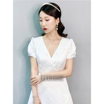 2021 Light Wedding Dress Temperament Mori Simple Super Immortal French Hepburn Style Travel Shots Go Out Yarn Retro