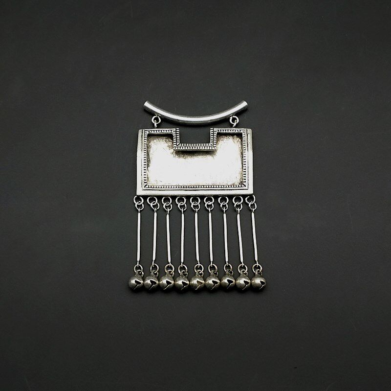 National Wind Miao silver diy necklace accessories inlaid with old embroidered necklace item pendant bottom entrusted with lock-like