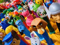 (Millionaire Bean) US PEZ old candy box cartoon Green giant Sesame Street Annu Spiderman (15)