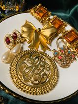 (Millionaires Bean) Vintage Medieval Antique Jewelry Solitary Retro Brooch Chest And Chest Flower Ornaments Enamel (18)