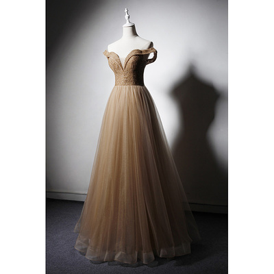 Khaki evening dress for bride, long small princess costume, open shoulders Khaki evening dress for bride, long small princess costume, open shoulders