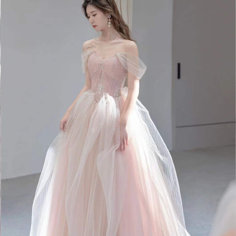 Fuchsia elegant evening dress for elementary school students Fuchsia elegant evening dress for elementary school students