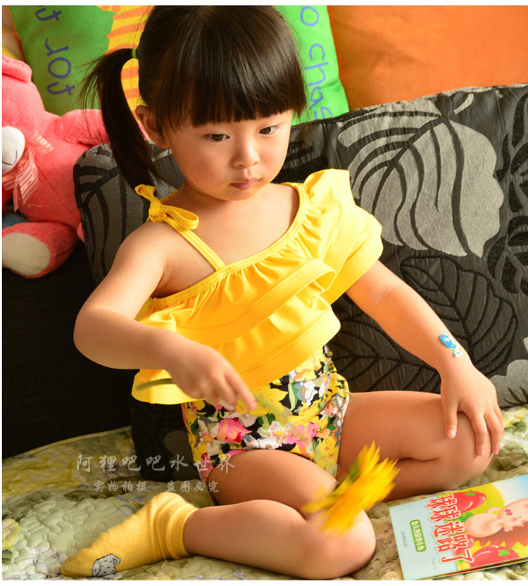 Một cô gái gấu trúc màu vàng hoa áo tắm trẻ em cô gái dính liền với em bé nhỏ bé dễ thương công chúa cô gái mũ bơi mua đồ bơi cho be gái 12 tuổi