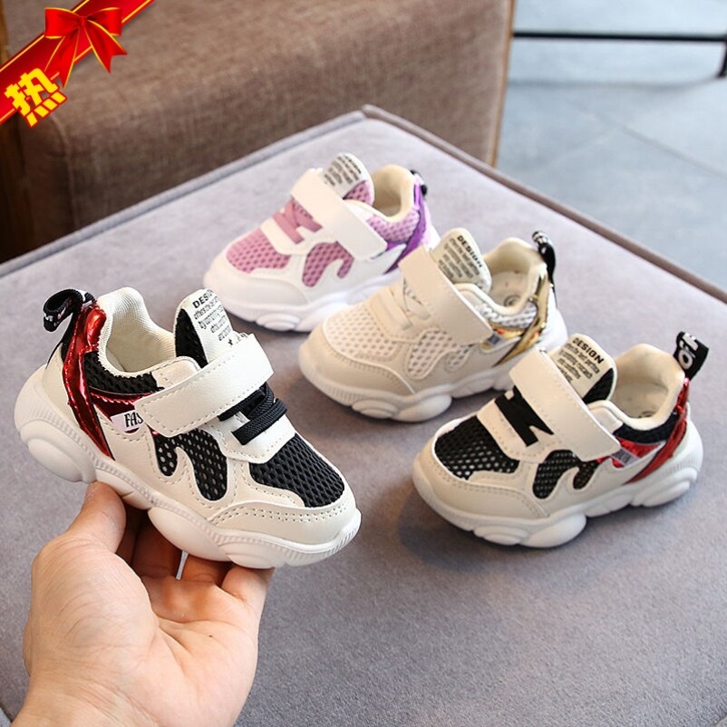 Girls sandals fashion soft soles cute children's princess shoes 2022 new little girl pink anti - skid summer shoes