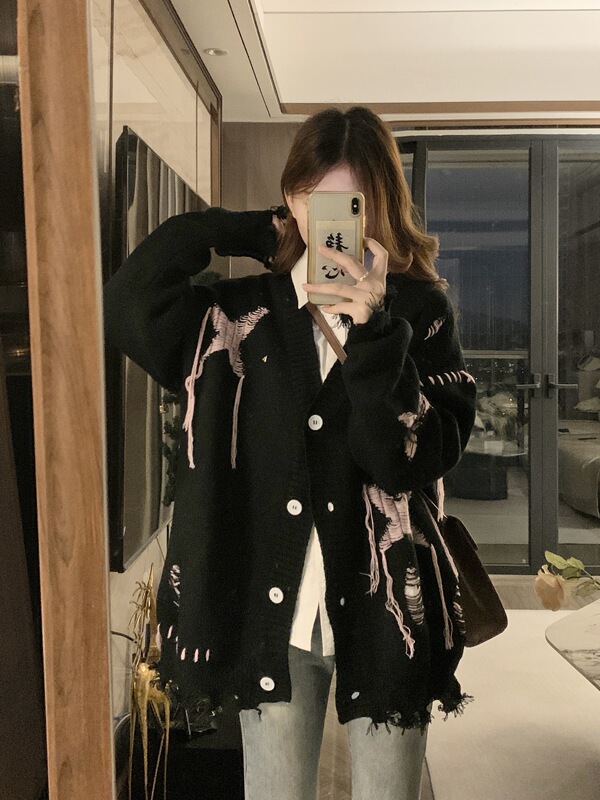 Plus-Size Sweet and Cool Fringed Raw-Edge Cardigan Sweater Jacket for Women, New Autumn Design, Unique and Chic Knitted Top