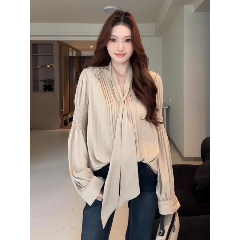 French-Style Ribbon V-Neck Long-Sleeve Shirt for Women, Autumn High-End Loose-Fitting Commuter Shirt, Unique Plus-Size Elegant Top