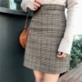2018 mùa thu mới của Hàn Quốc eo chic mỏng hoang dã kẻ sọc len A-dòng váy ngực nữ sinh con chân váy jean dài